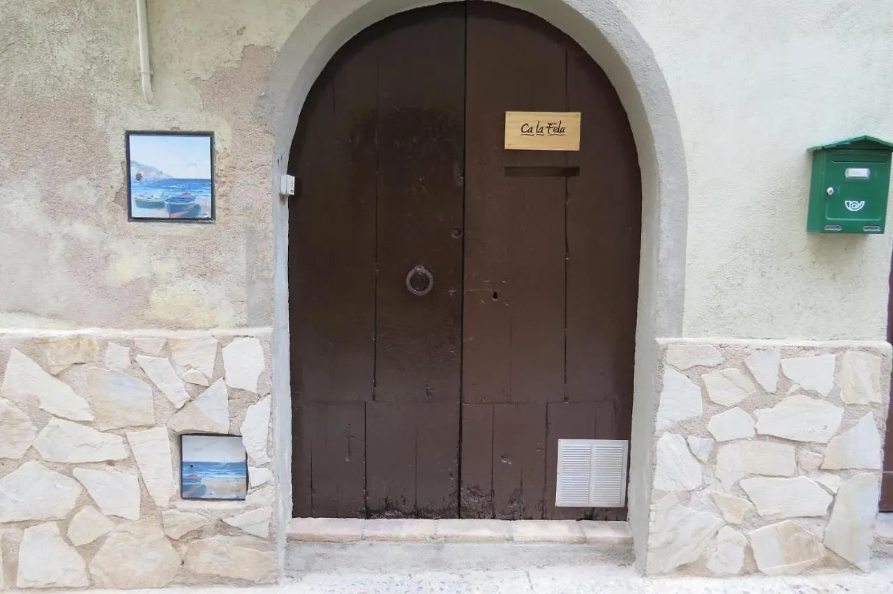 Ca La Fela - Casa De Poble Villa Castello  D'Empuries 0*,  Spain